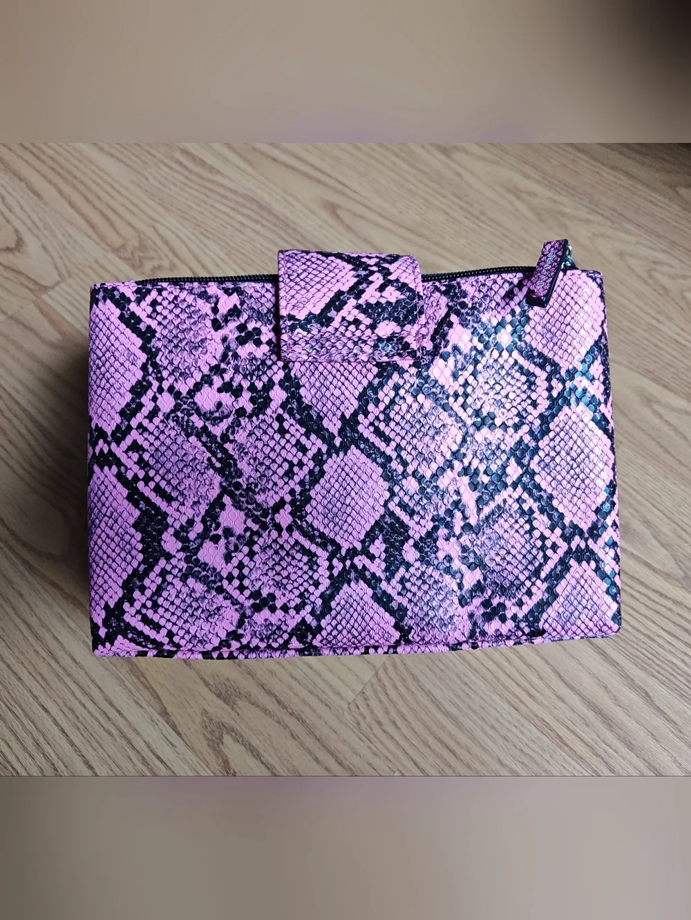 KENDALL + KYLIE Pink Snake Skin Hanging Toiletry Bag Makeup Organizer NWT